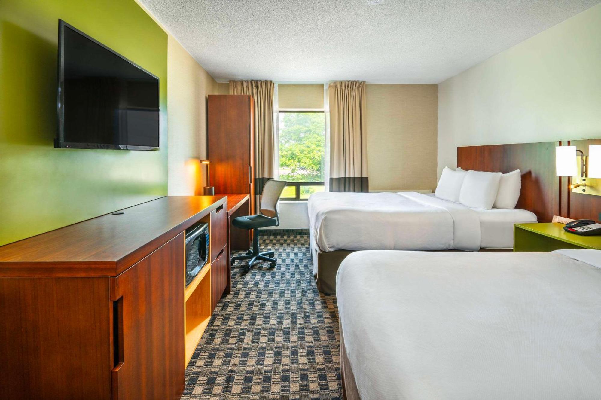 Comfort Inn Midland Exterior photo