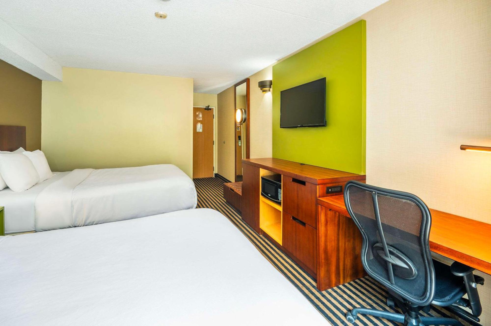 Comfort Inn Midland Exterior photo